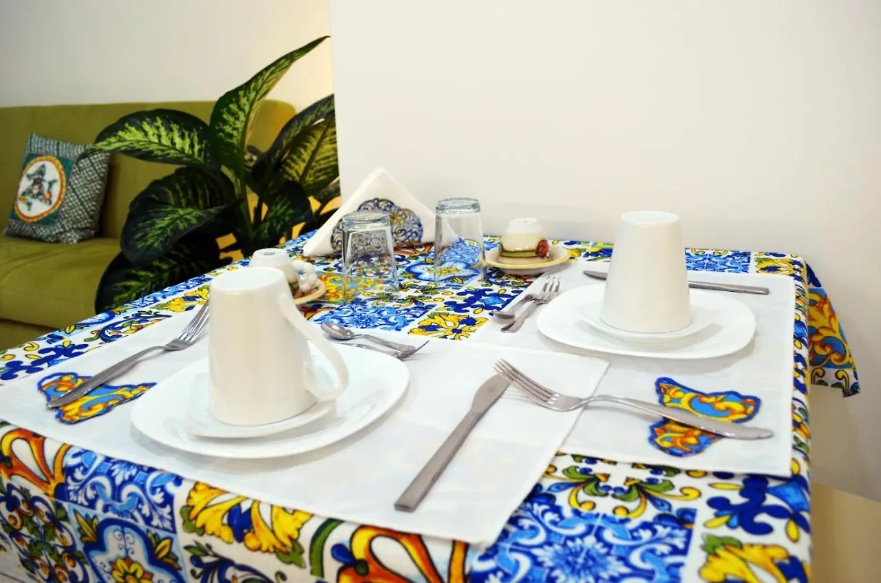 לינה וארוחת בוקר פלרמו Casa Canali איטליה